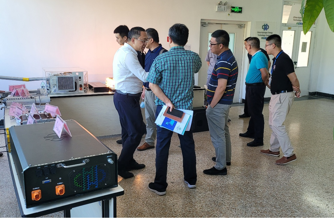 会后,李野川处长,卢琛钰秘书长一行在张国彬总经