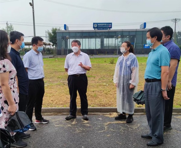 校领导督导检查2022年秋季学期开学工作