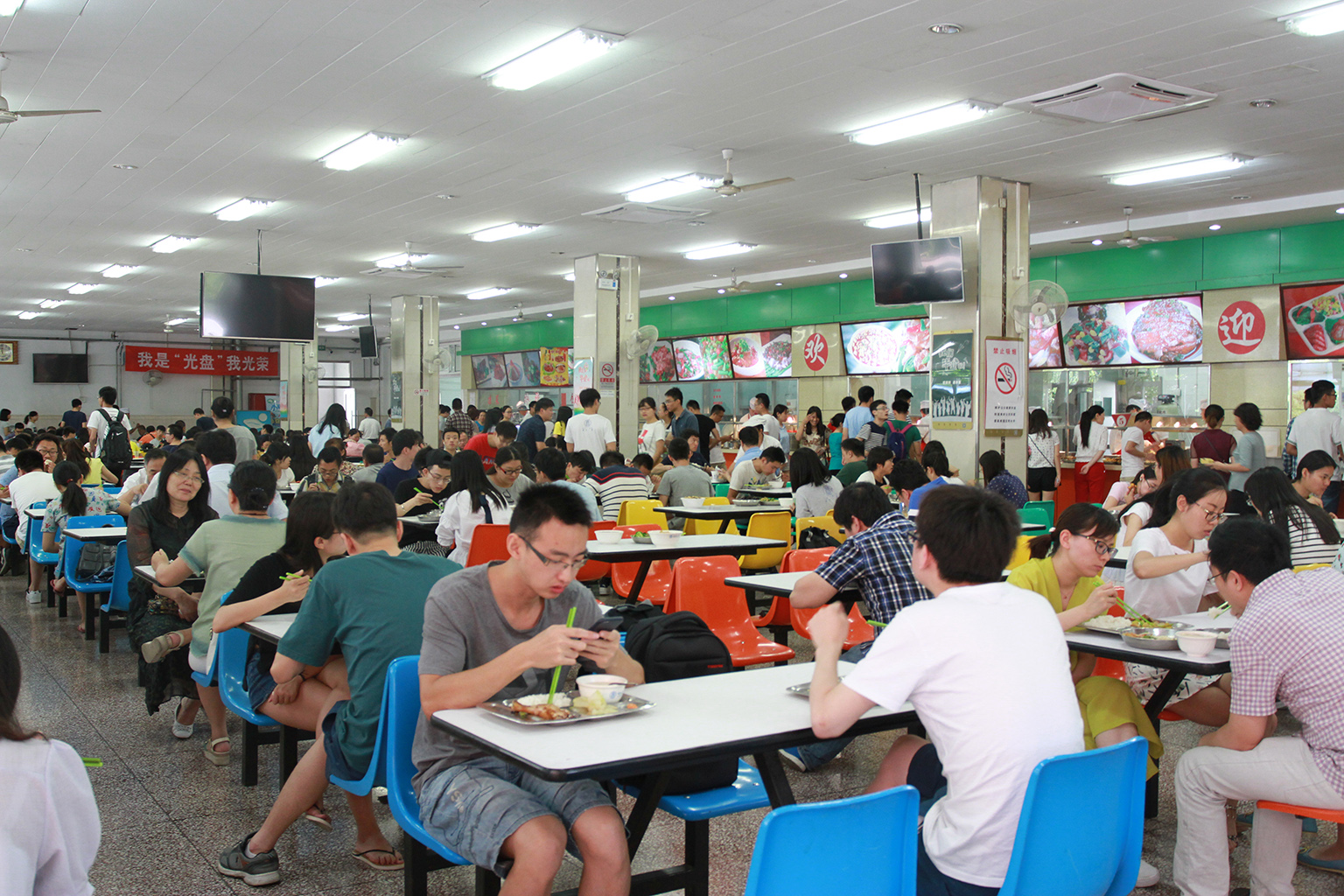 广州康大职业技术学院学生餐厅（餐厅/食堂设计方案）|空间|家装设计|鲸作人 - 原创作品 - 站酷 (ZCOOL)